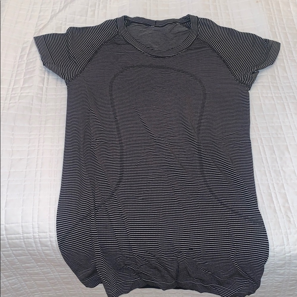 Unique Lululemon top